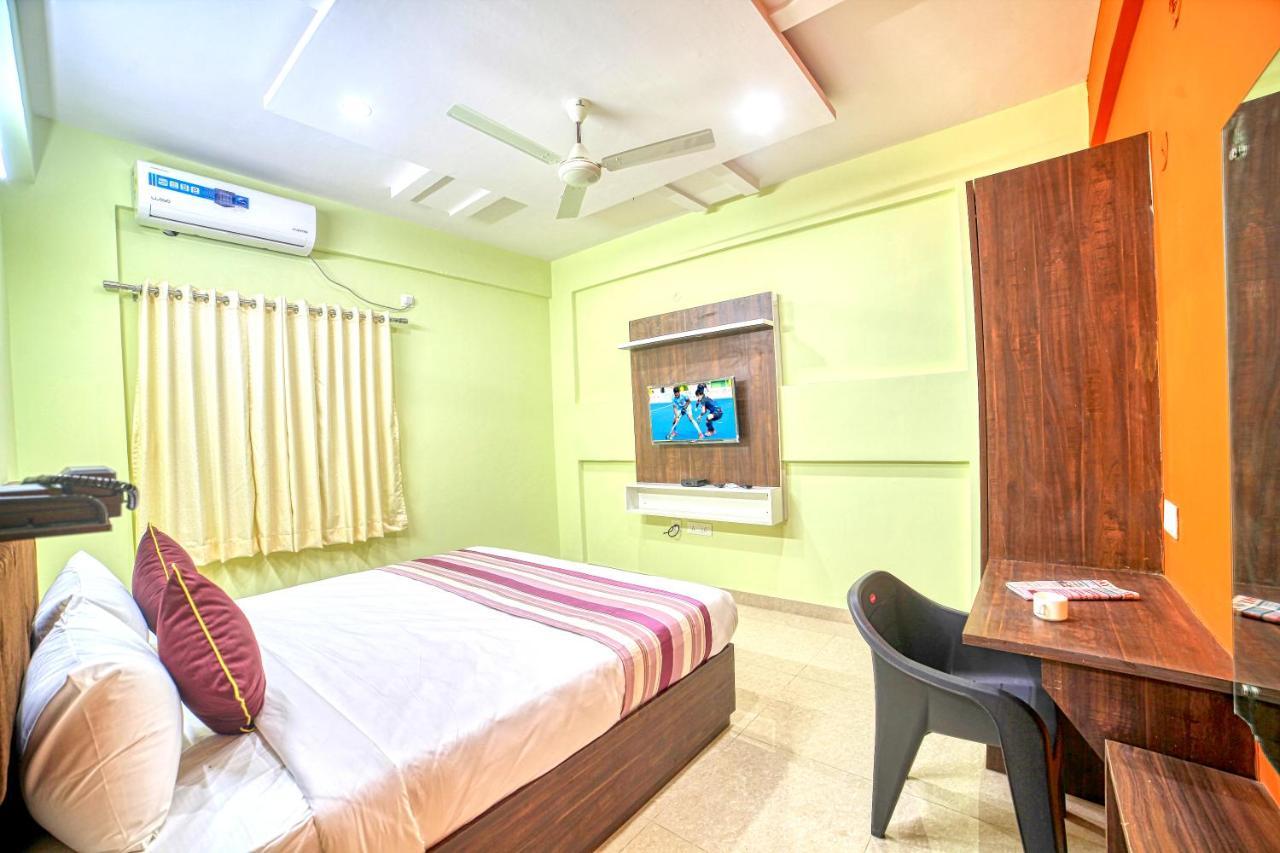Redkey Inn Hotel Near Bangalore Airport Airport Pickup & Drop Available 24X7 Yelahanka Dış mekan fotoğraf